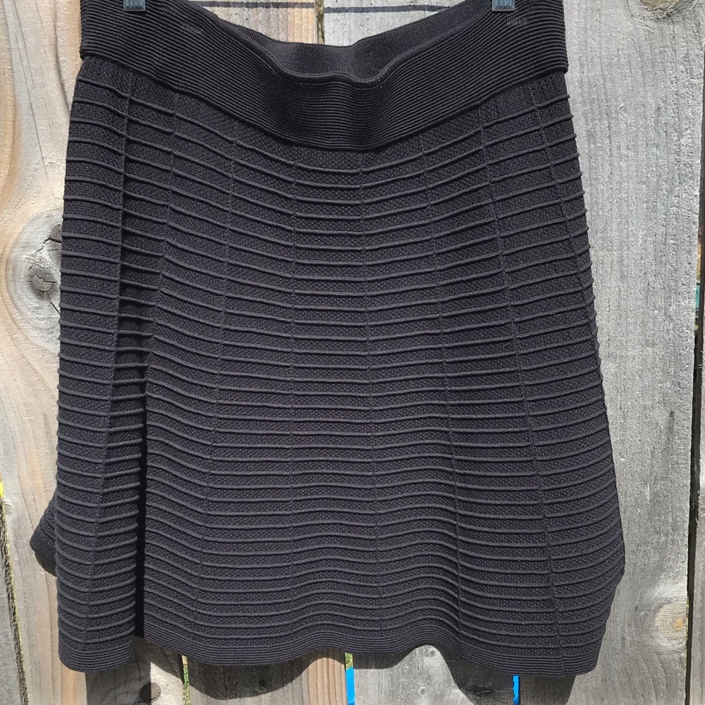 Loft outlet black, stretch knit skirt